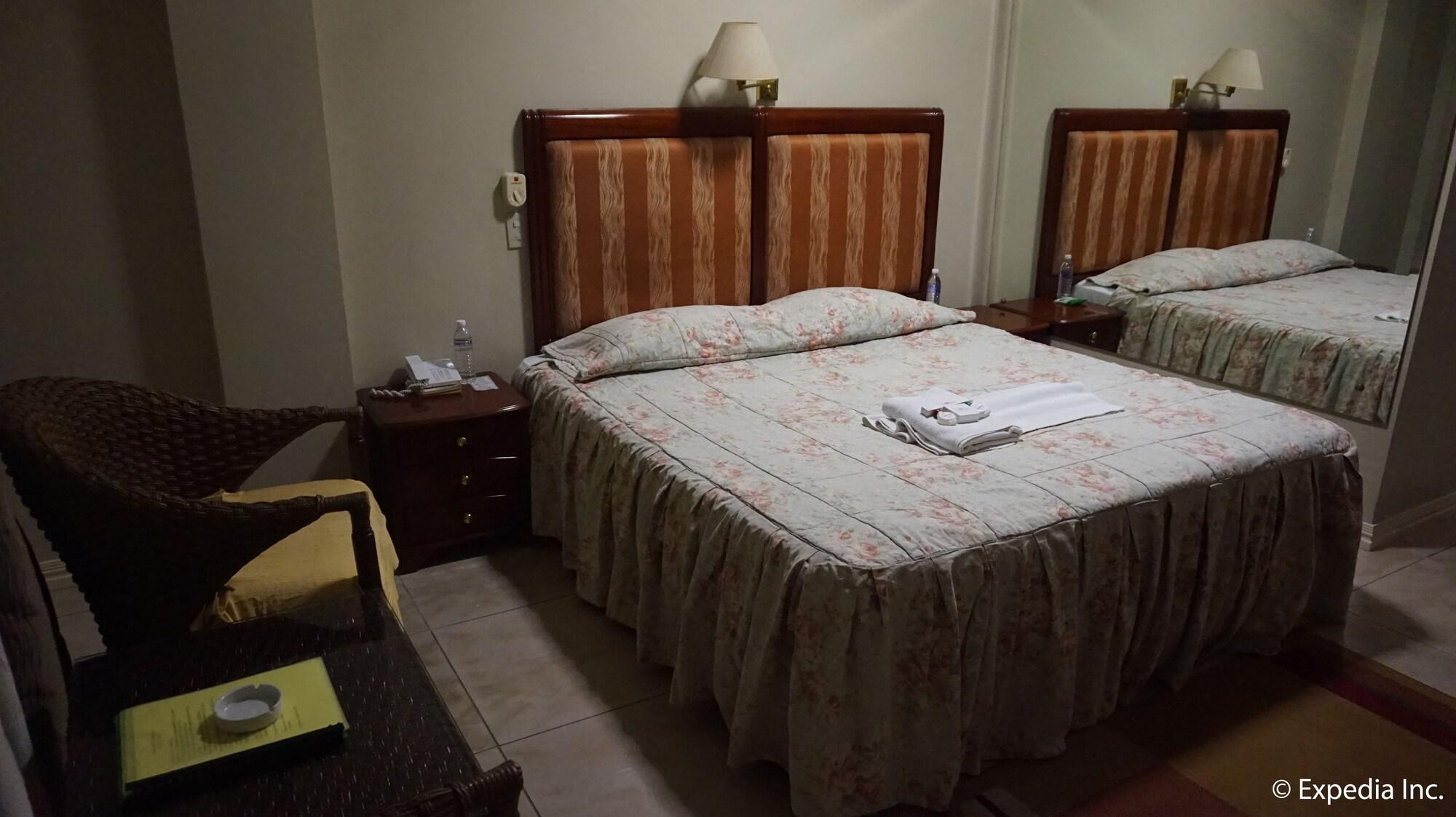 Wild Orchid Resort 3*