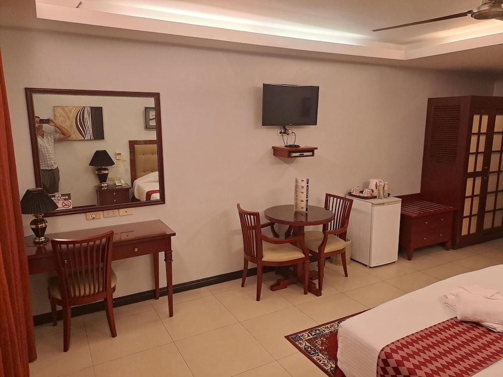 Resort Wild Orchid