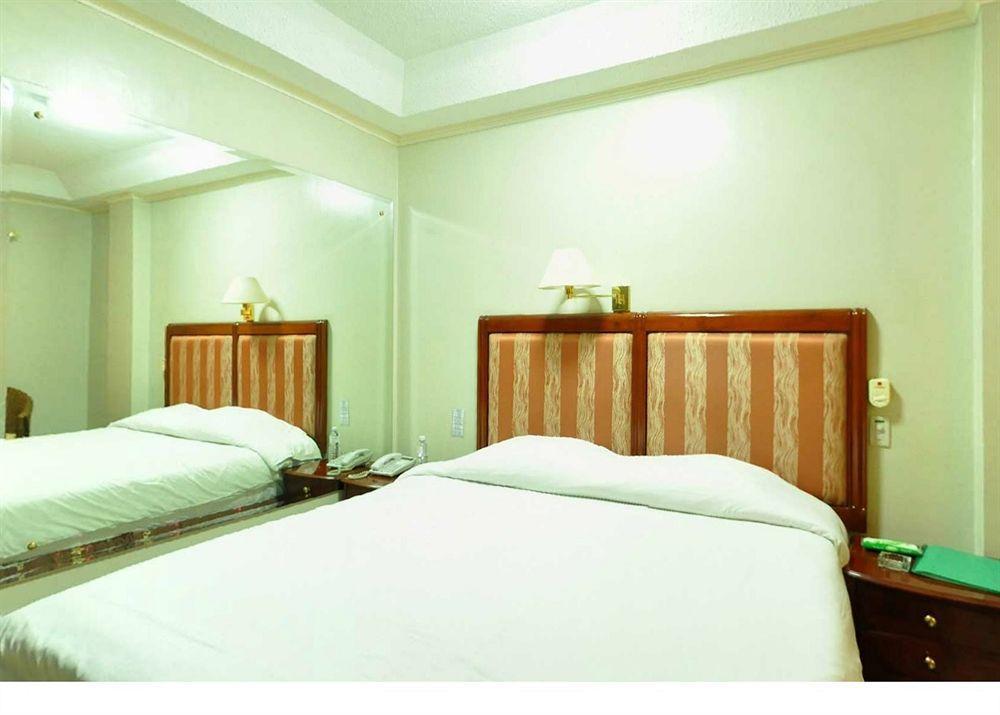 Wild Orchid 3*
