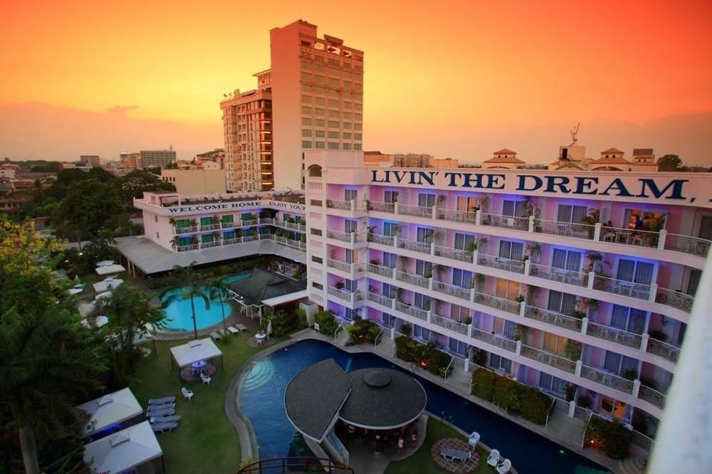 Wild Orchid Resort 3*